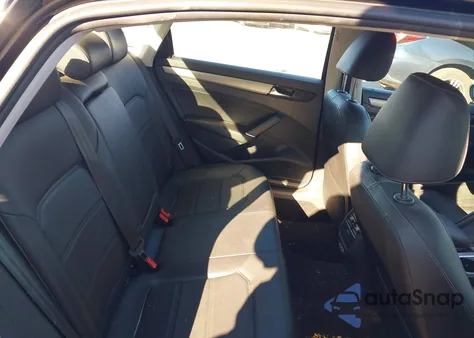 2021 Volkswagen Passat 2.0T Se из США, поврежденный, VIN 1VWSA7A30MC009256